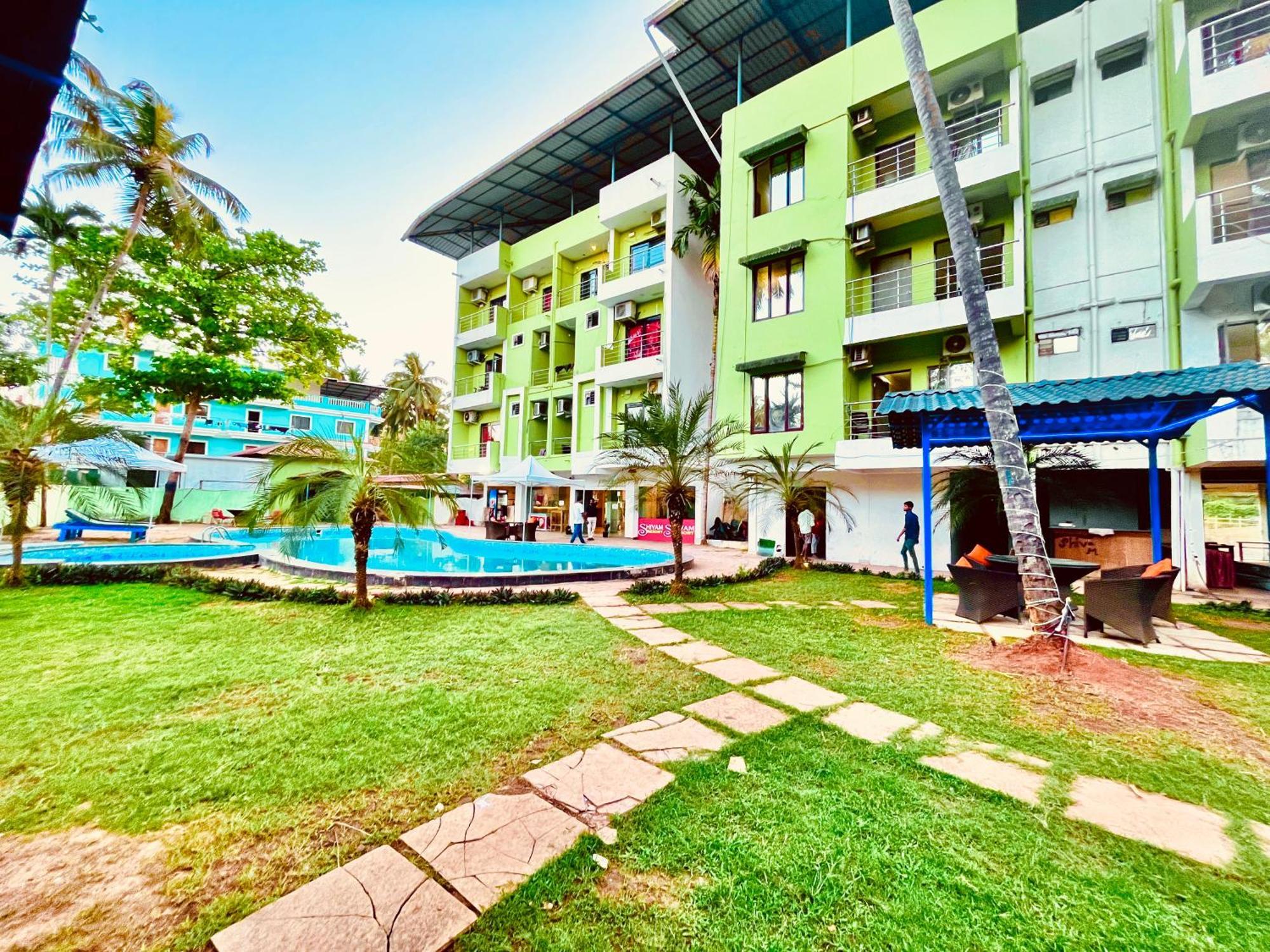 The Calagute Beach Resort By Shivam Resort 1 Km From Beach Candolim Exteriör bild